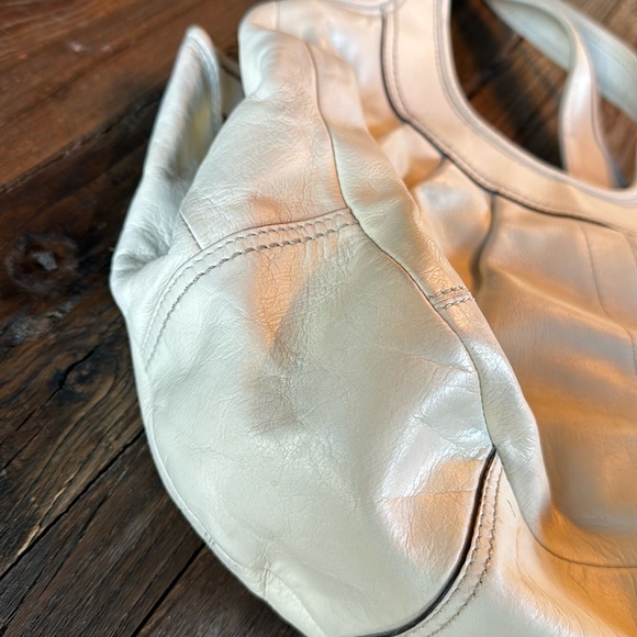 Vintage Coach Ergo chalk white kiss-lock hobo GVC #12248 - Picture 5 of 15